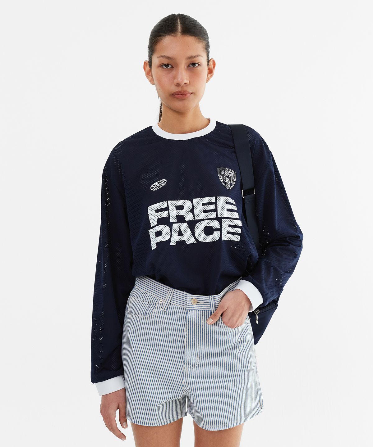 미나수(MENASOO) Sporty Mesh Round T Shirt_Navy