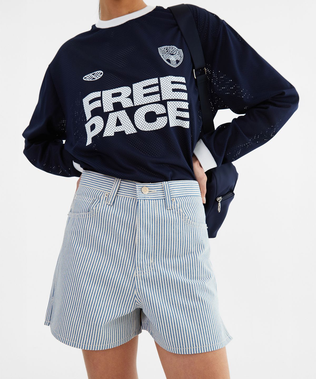미나수(MENASOO) Sporty Mesh Round T Shirt_Navy