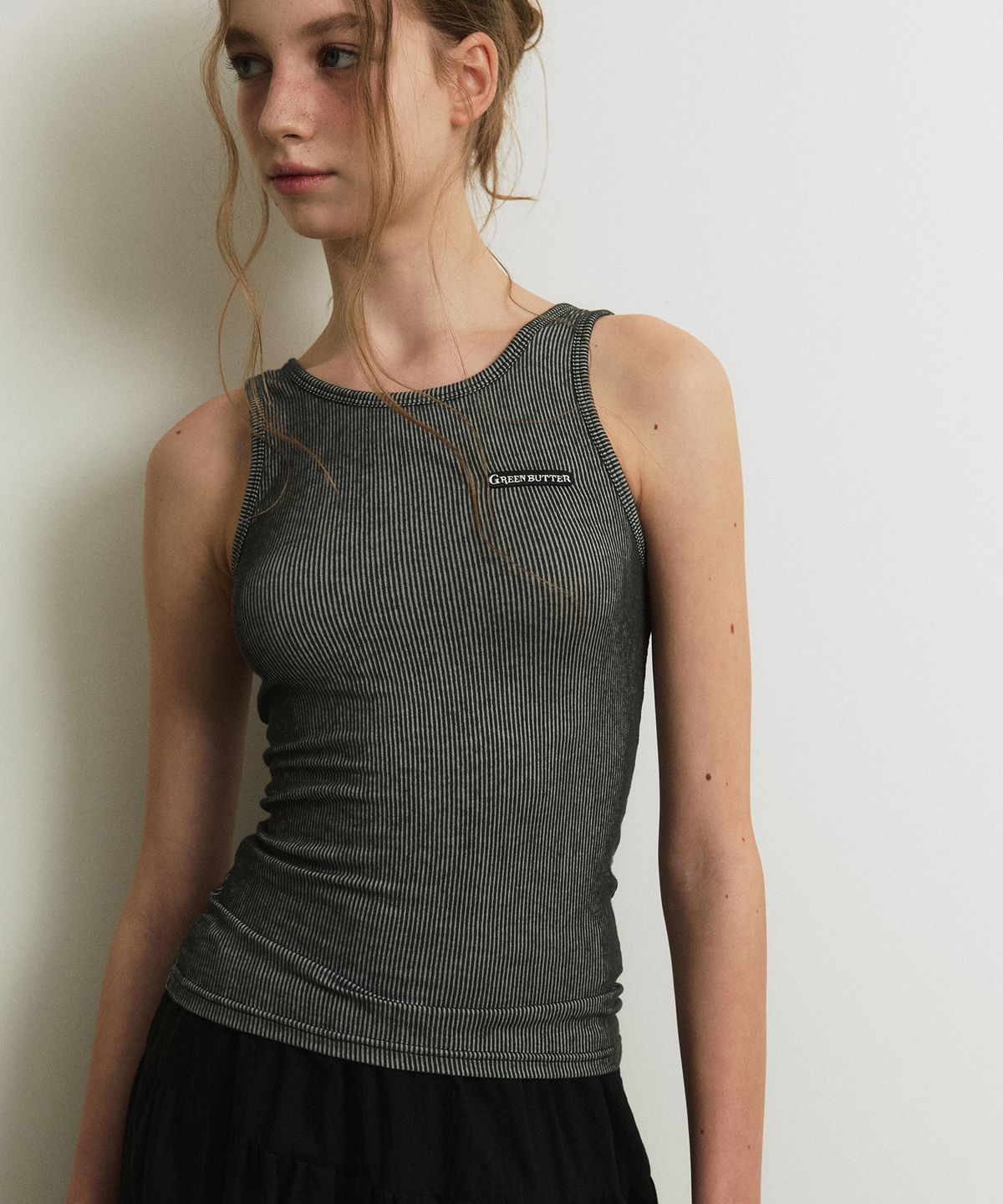그린버터(GREENBUTTER) Span Logo Sleeveless (Charcoal)