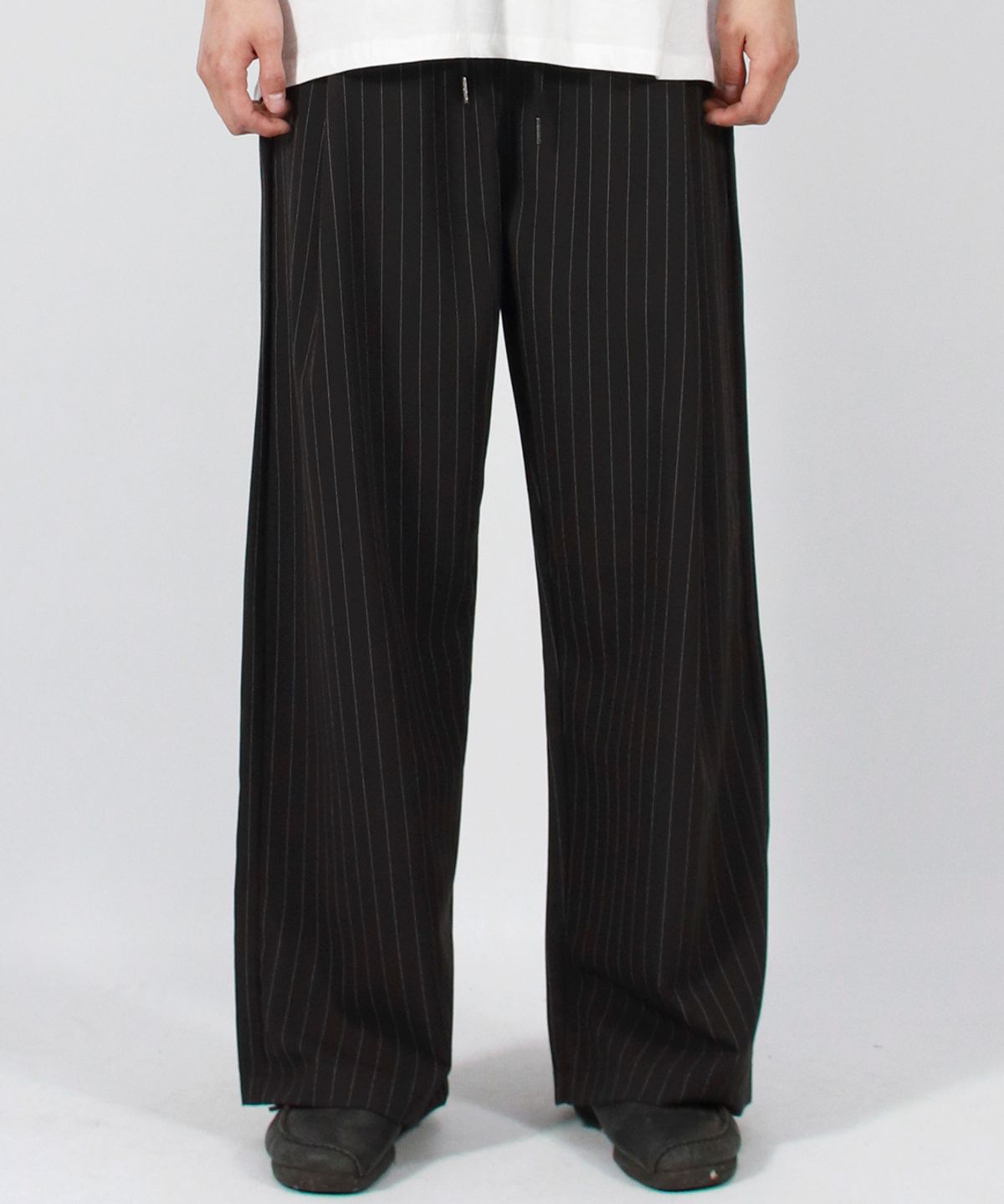 드마크(DEMARC) M SOLID STRIPE WIDE PANTS BLACK