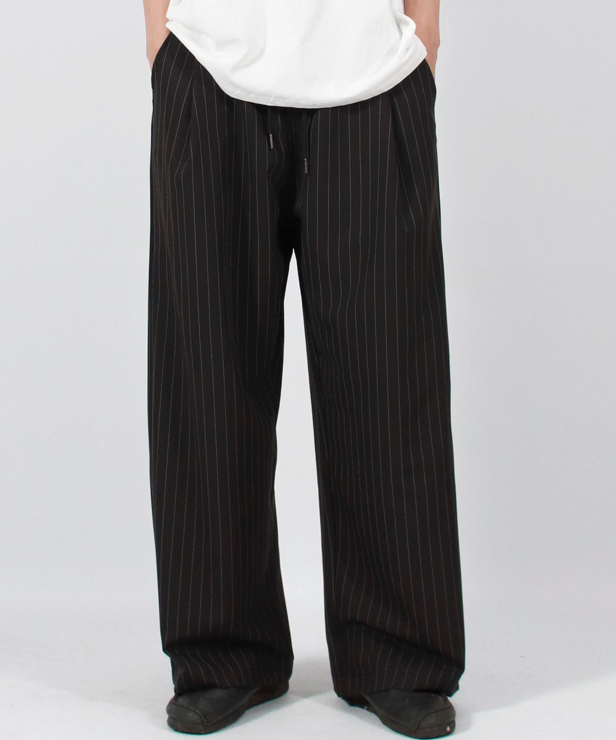 드마크(DEMARC) M SOLID STRIPE WIDE PANTS BLACK