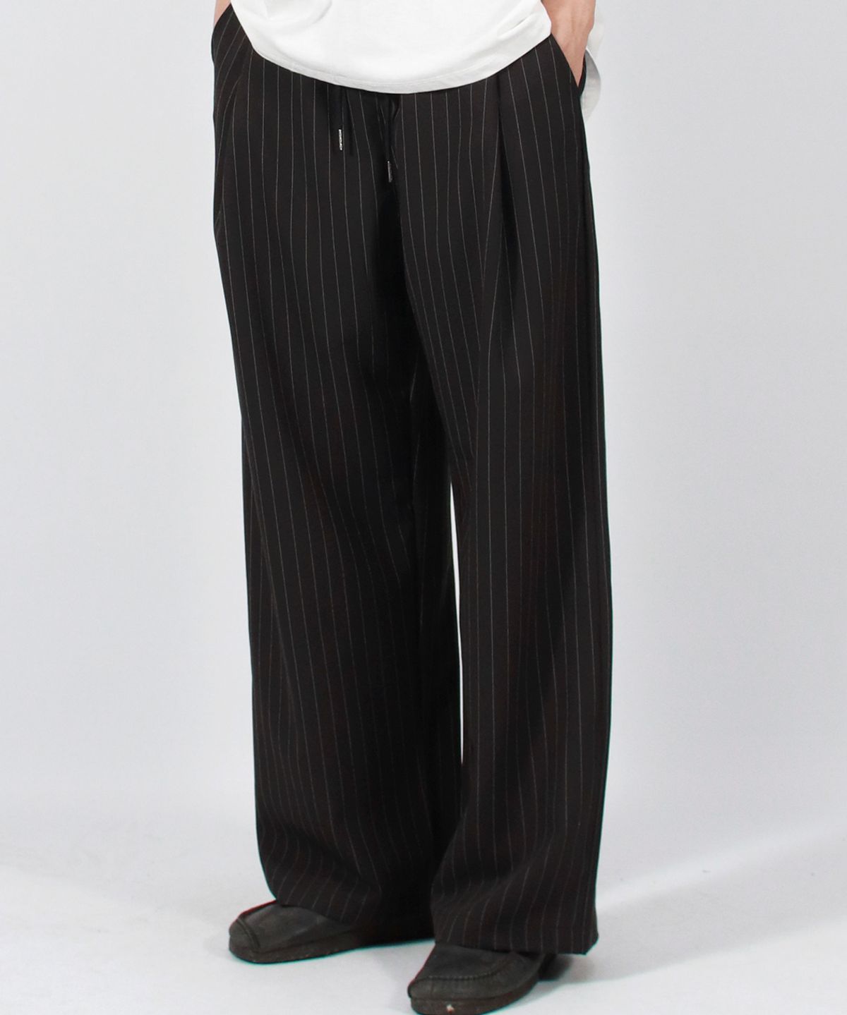 드마크(DEMARC) M SOLID STRIPE WIDE PANTS BLACK