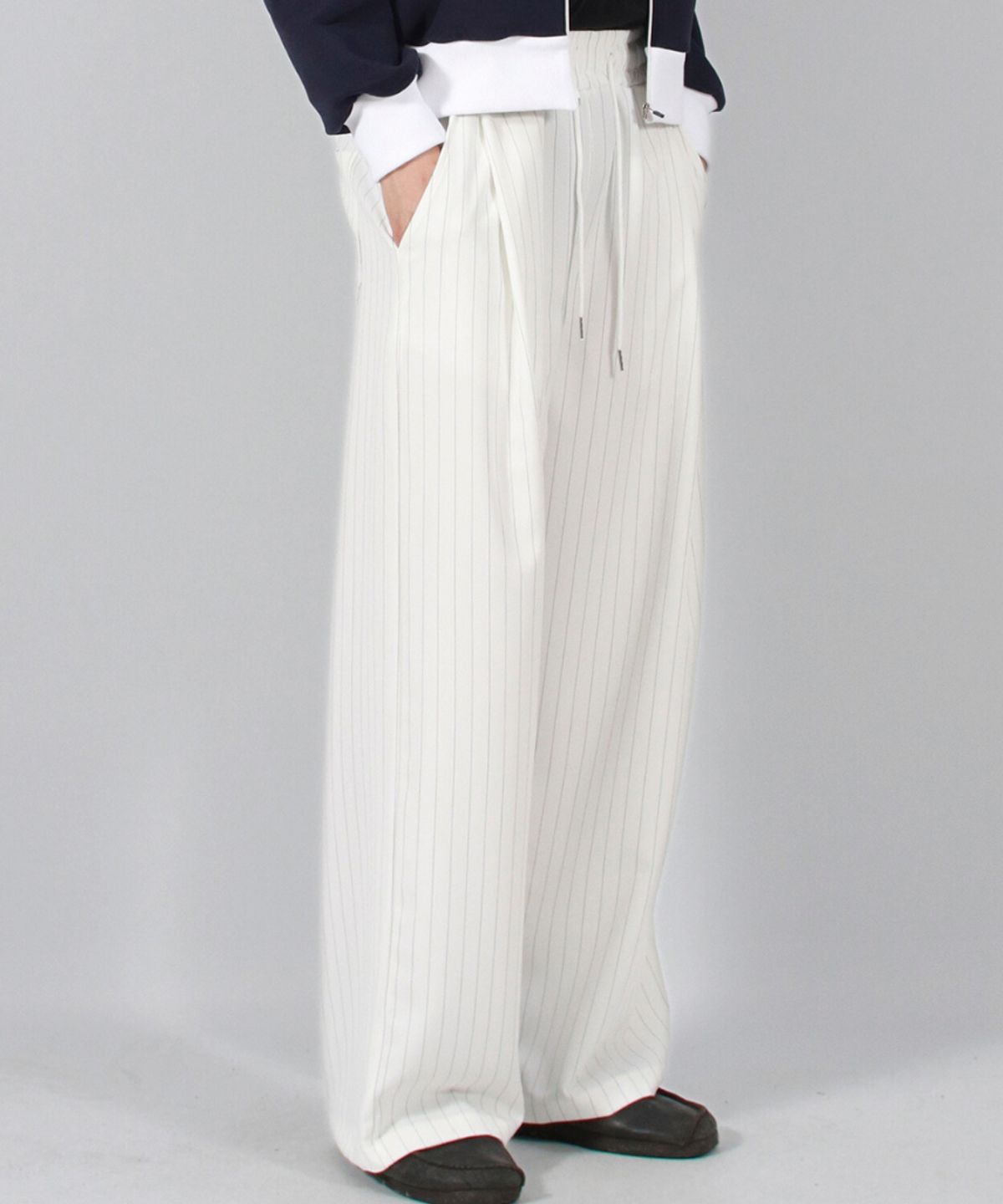 드마크(DEMARC) M SOLID STRIPE WIDE PANTS WHITE