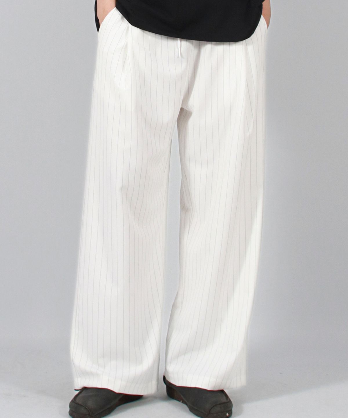 드마크(DEMARC) M SOLID STRIPE WIDE PANTS WHITE