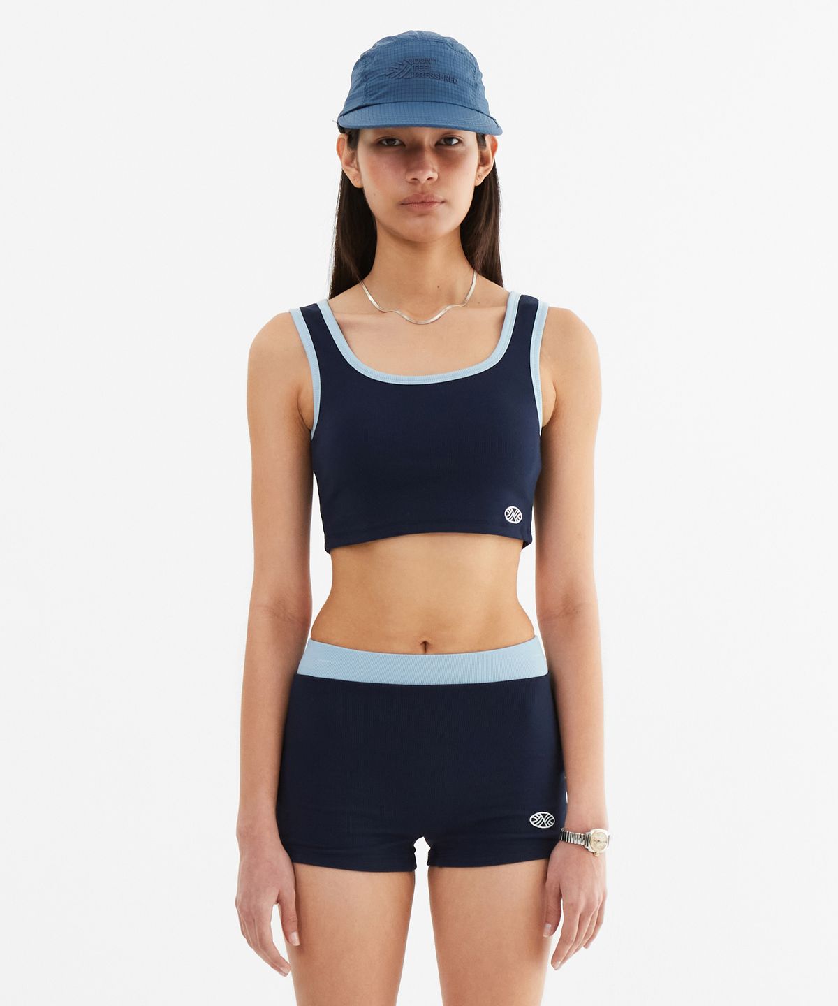 미나수(MENASOO) MNS Span Colorbinding Top_Navy