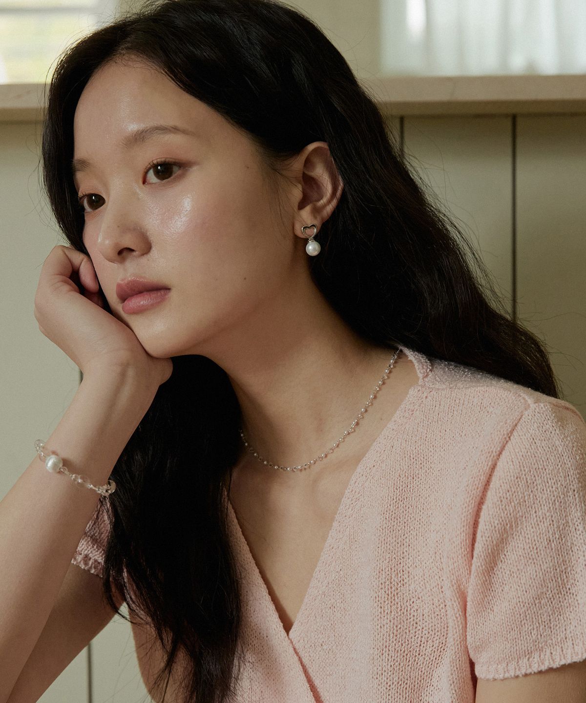 어다울(ADAUL) Line heart pearl earring - silver