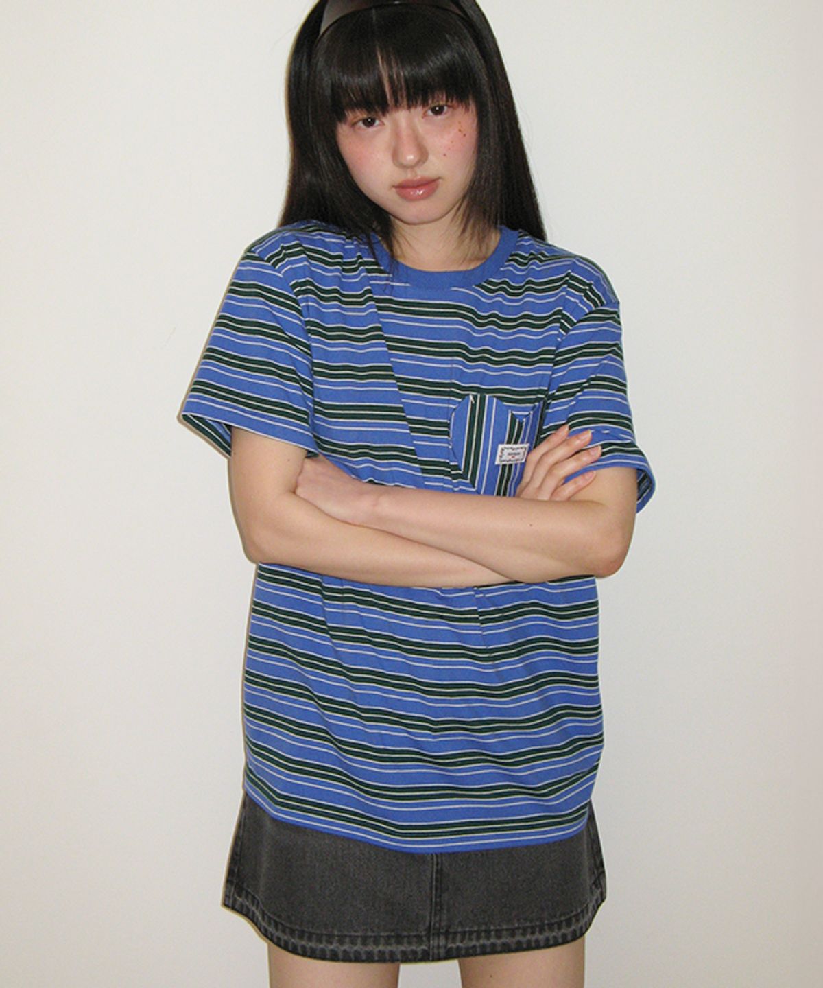 론론(RONRON) MULTI STRIPE HEART POCKET BASIC FIT T SHIRT BLUE