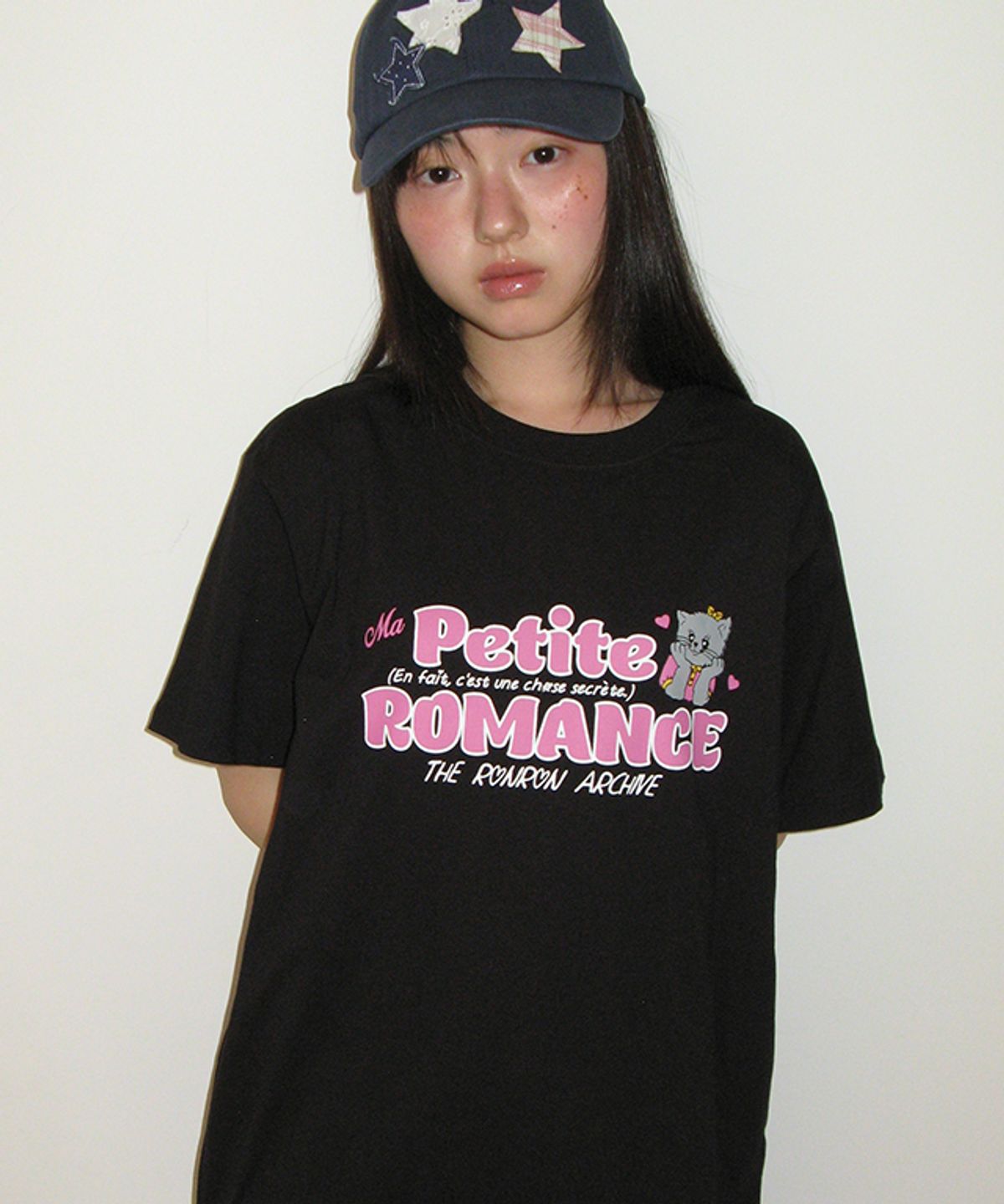 론론(RONRON) PETIT ROMANCE BASIC FIT T SHIRT BLACK
