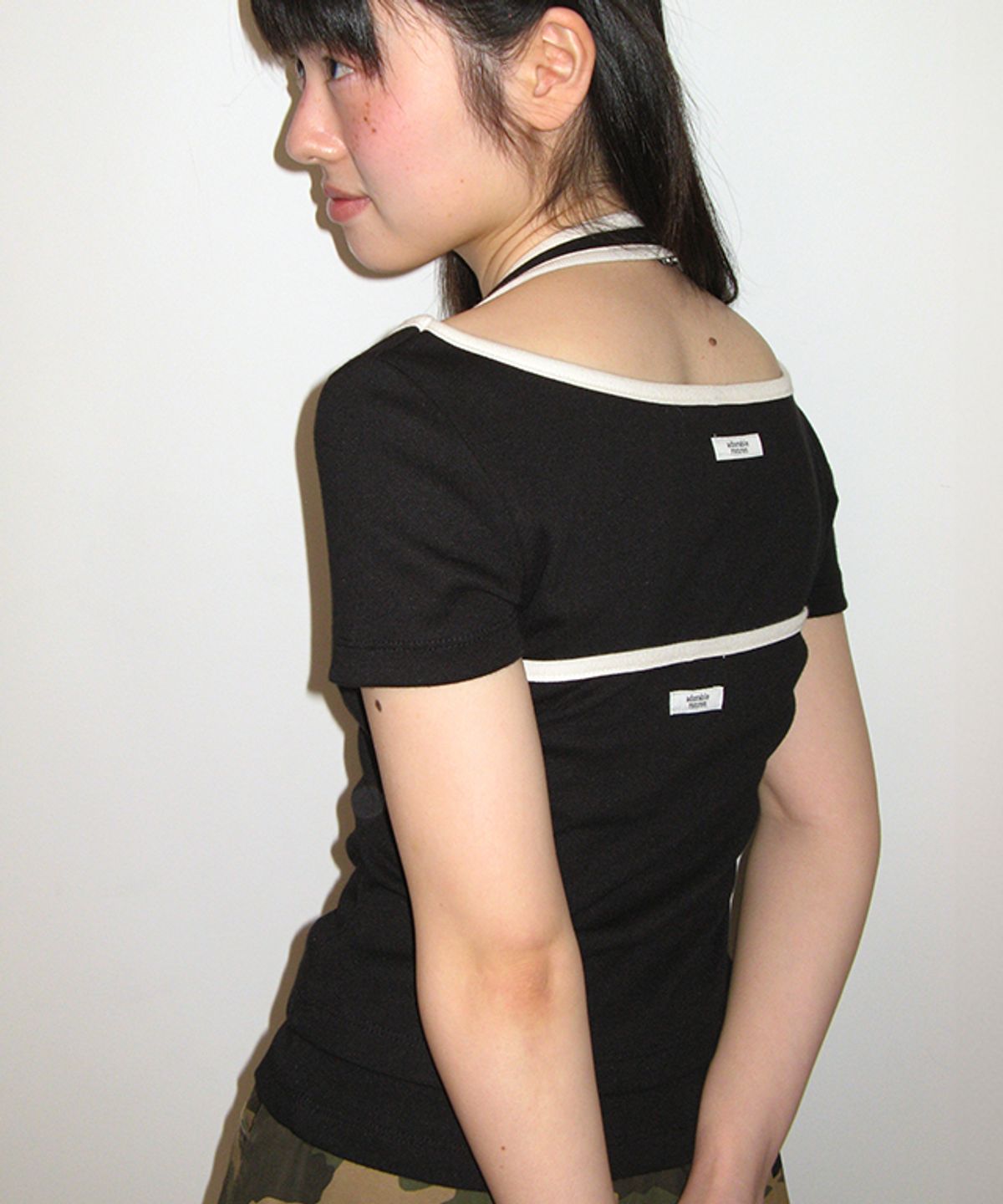 론론(RONRON) LAYERED HALTER RINGER T SHIRT BLACK