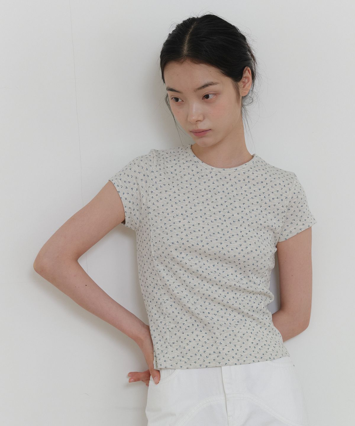 엽페(YUPPE) FLOWER CAP T-SHIRT_OATMEAL