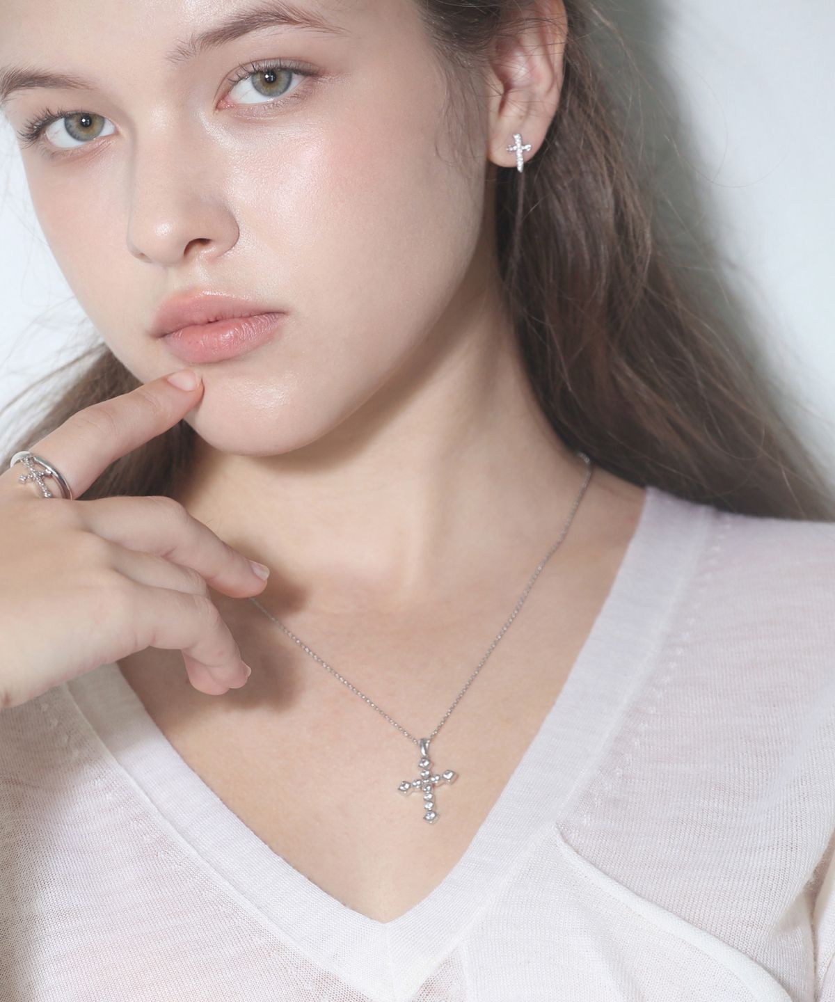 트렌카디즘(TRENCADISM) 알렉산더 귀걸이 18K 골드 다이아몬드 이어링 ALEXANDER Earring AXE13BP