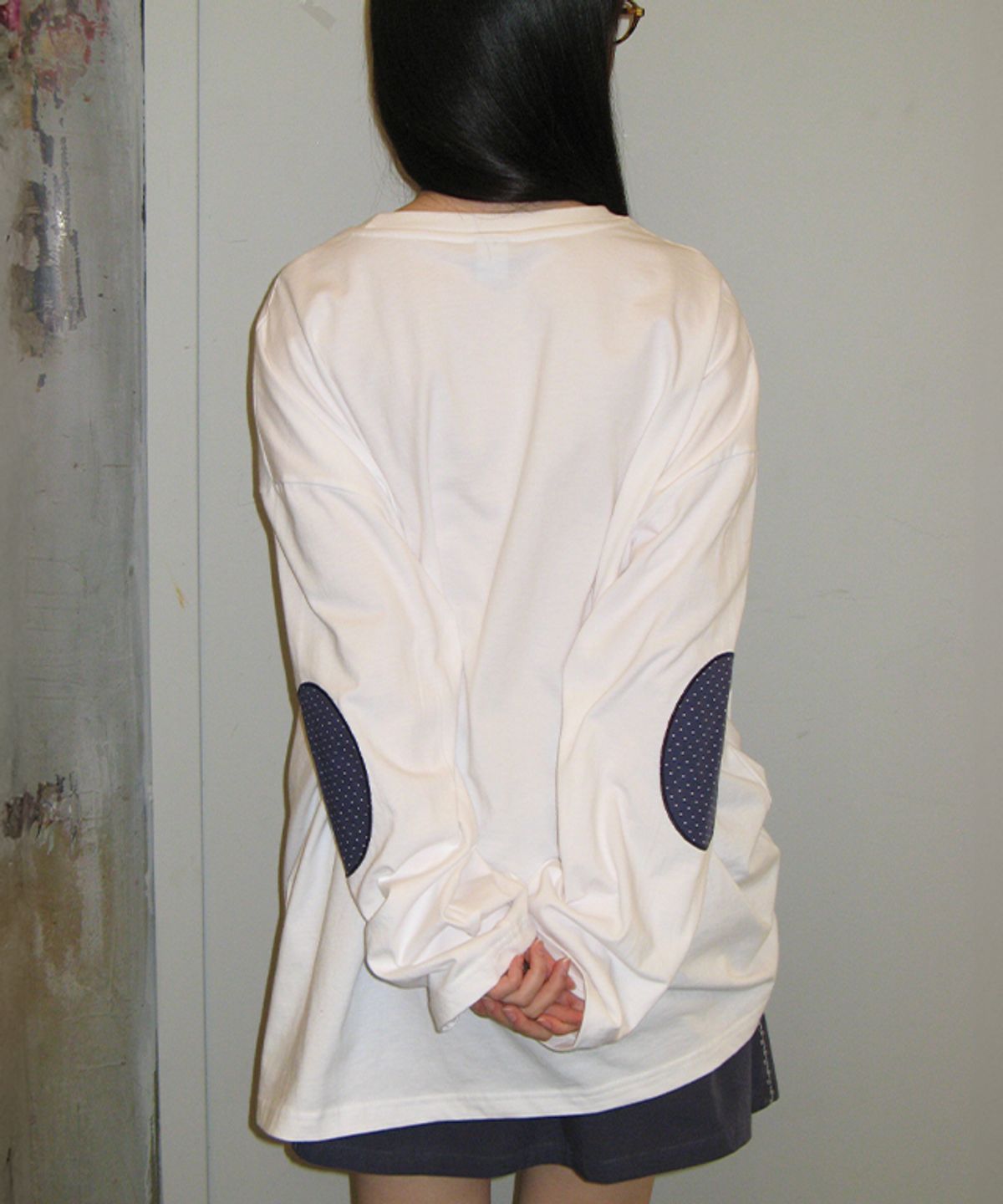 론론(RONRON) DOT ELBOW PATCH LONG SLEEVE WHITE