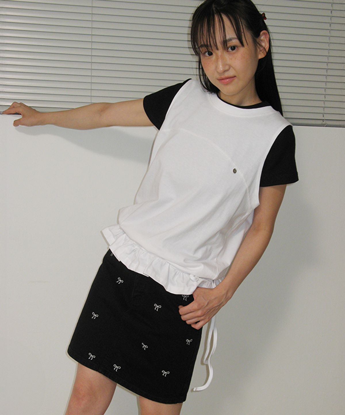 론론(RONRON) FRILL SHIRRING SLEEVELESS WHITE