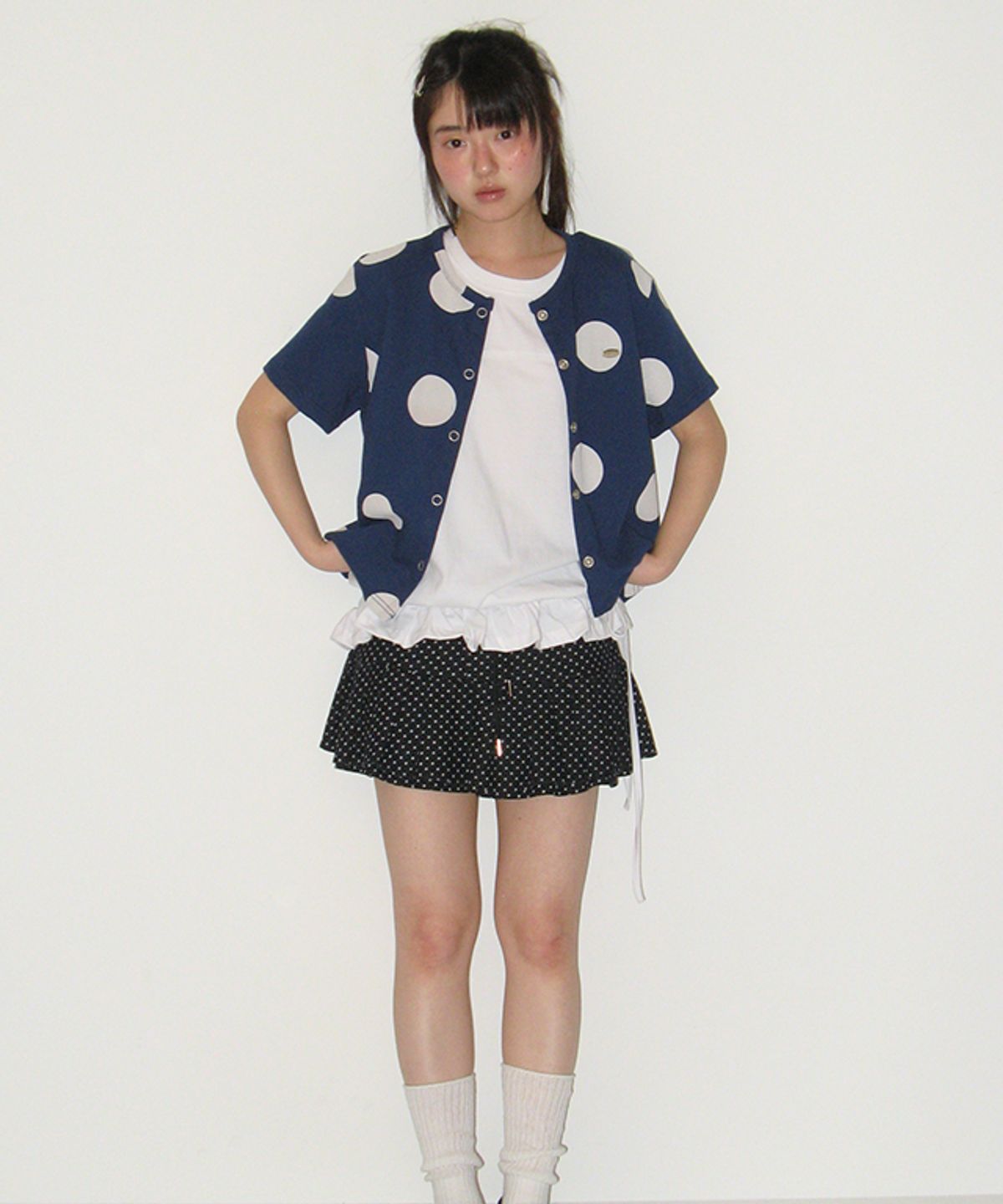 론론(RONRON) BIG DOT SNAP SWEAT CARDIGAN NAVY