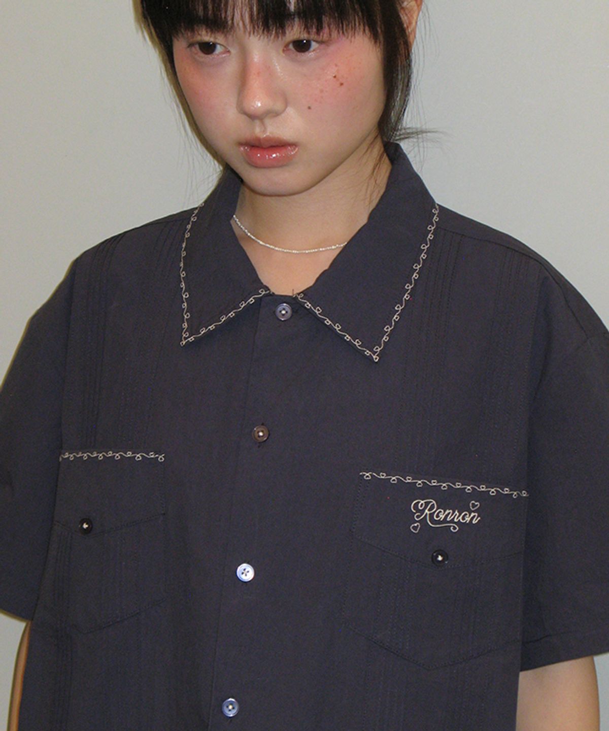 론론(RONRON) LOVER STITCH POCKET HALF SHIRT NAVY