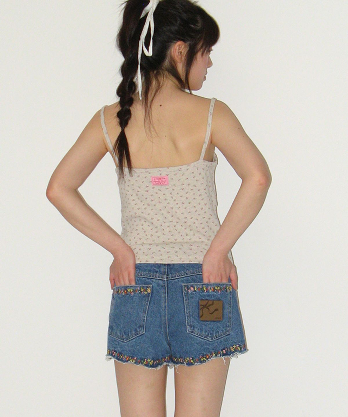 론론(RONRON) FLORAL FRINGE DENIM SHORTS FADED BLUE