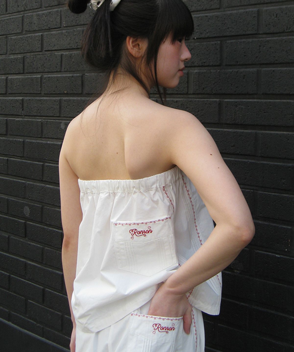 론론(RONRON) LOVER STITCH POCKET MINI SKIRT TUBE TOP WHITE