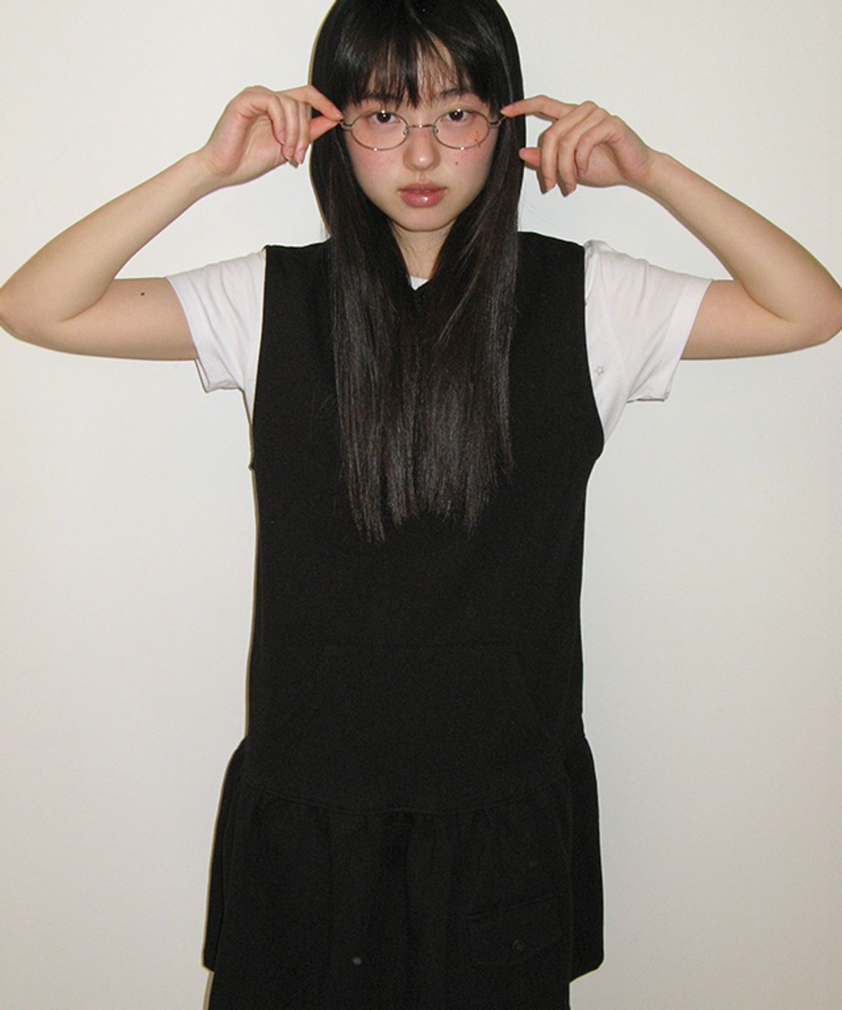 론론(RONRON) LAYERED SLEEVELESS HOODIE DRESS BLACK