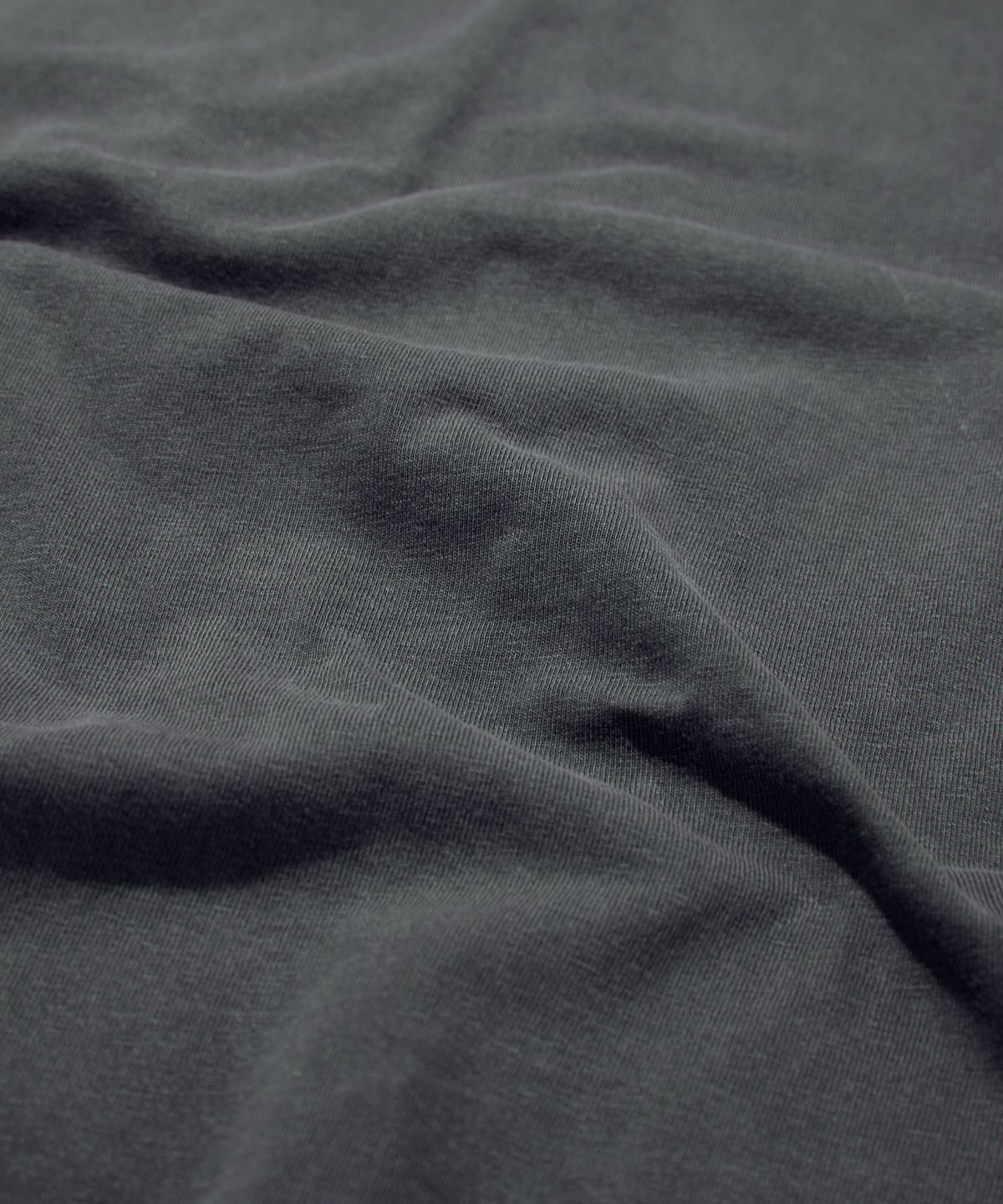 스웨이드(SUADE) CONTOUR TEE [PIGMENT BLACK]
