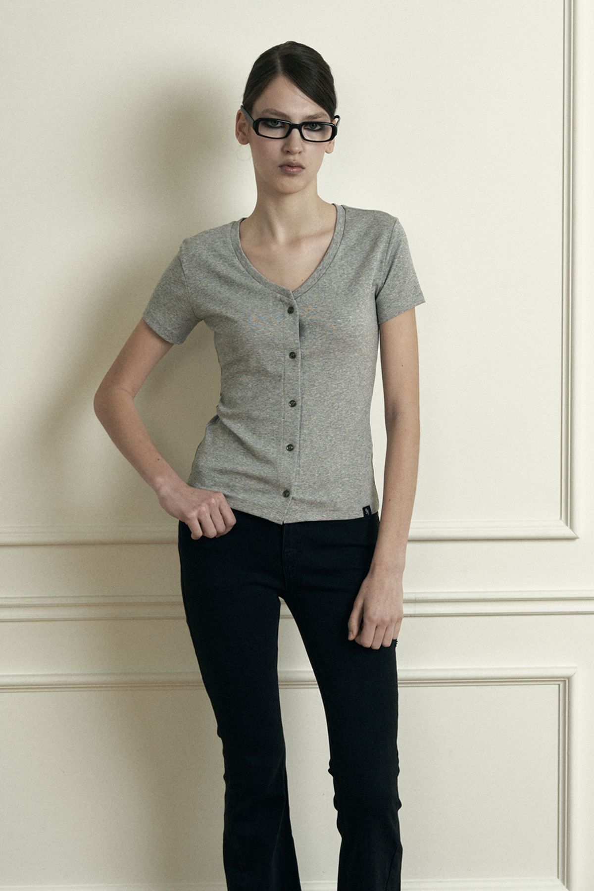 시너진(SYNERJYN) PLAIN V-NECK SHORT SLEEVE CARDIGAN MELANGE