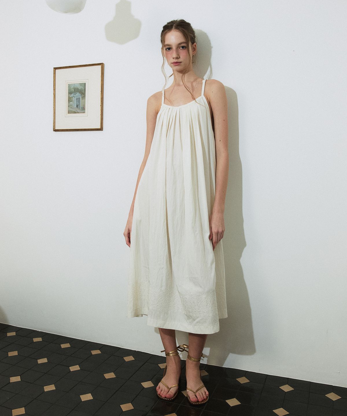 그린버터(GREENBUTTER) Embroidery Rayon Dress (Cream)
