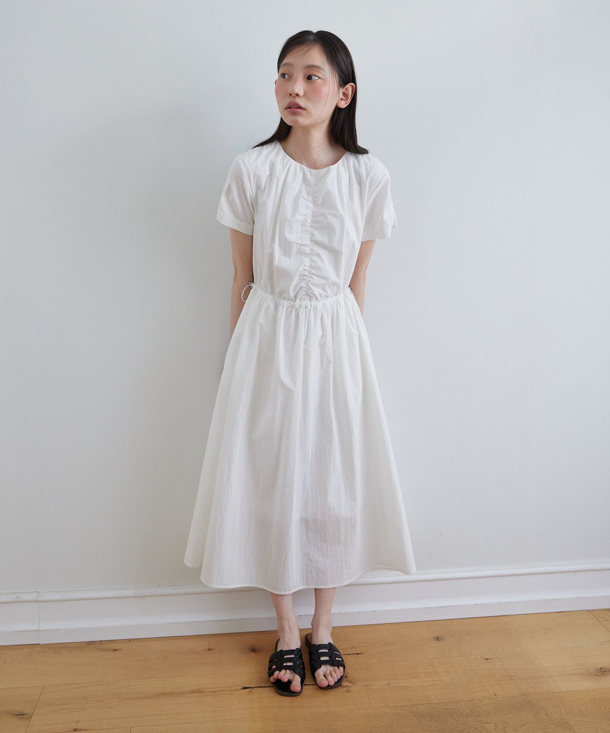 스텝어라운드(STEP AROUND) Half sleeve string one-piece_WHITE