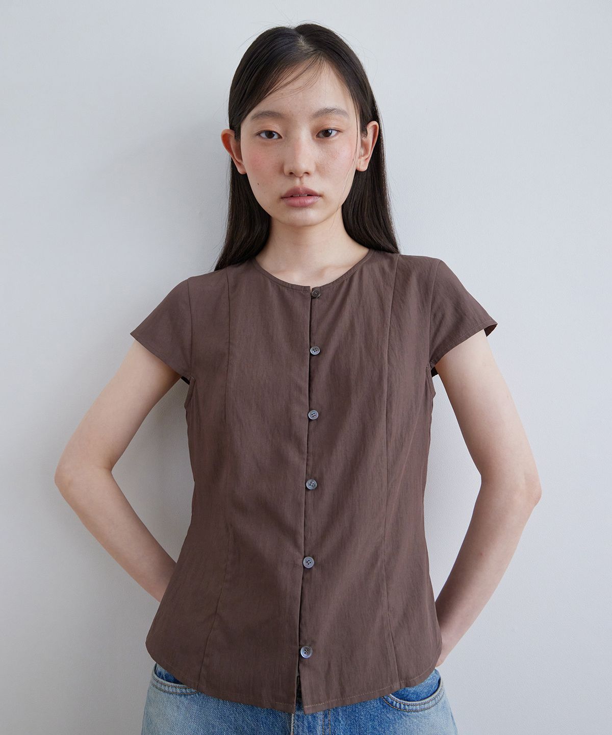 스텝어라운드(STEP AROUND) Cap sleeve blouse_BROWN