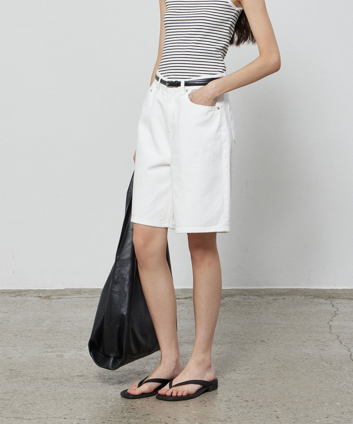 노티아(NOTIA) FLAT DENIM BERMUDA PANTS - WHITE
