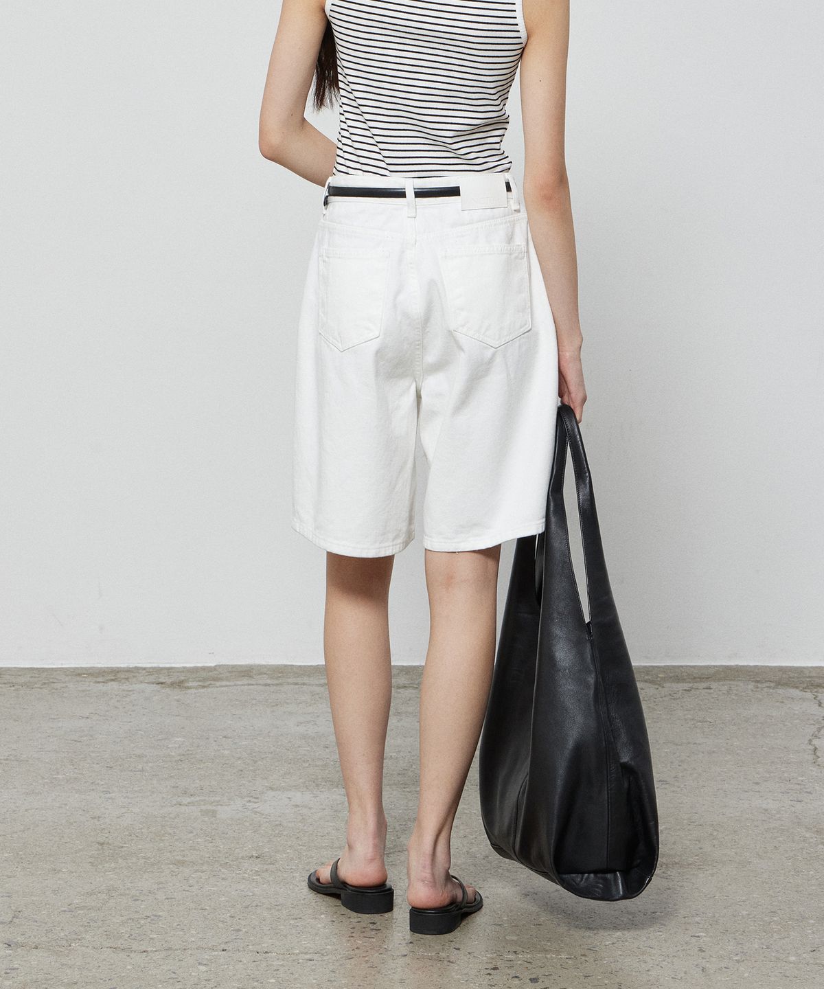 노티아(NOTIA) FLAT DENIM BERMUDA PANTS - WHITE
