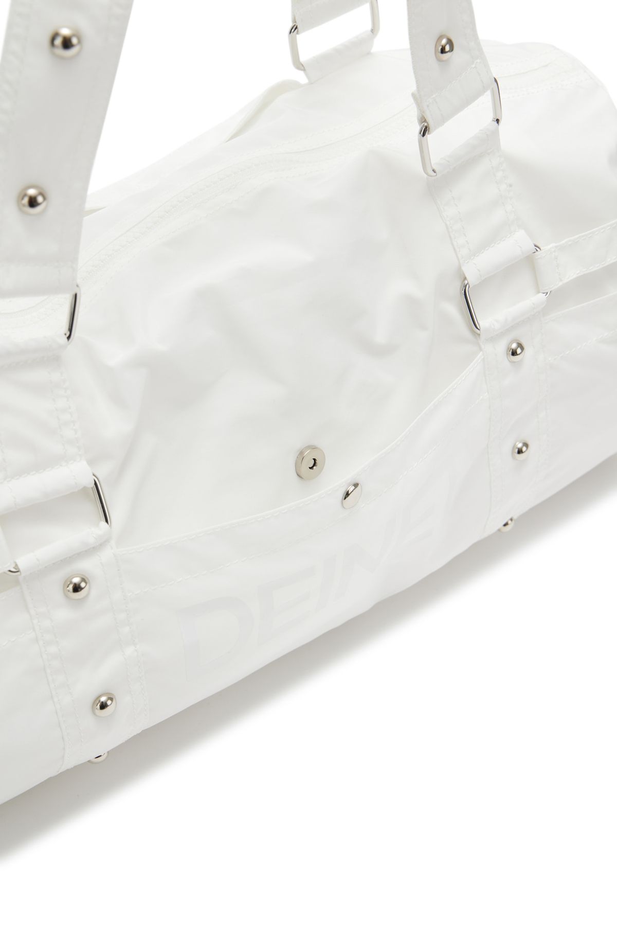 다이닛(DEINET) LOGO DUFFLE BAG IN WHITE