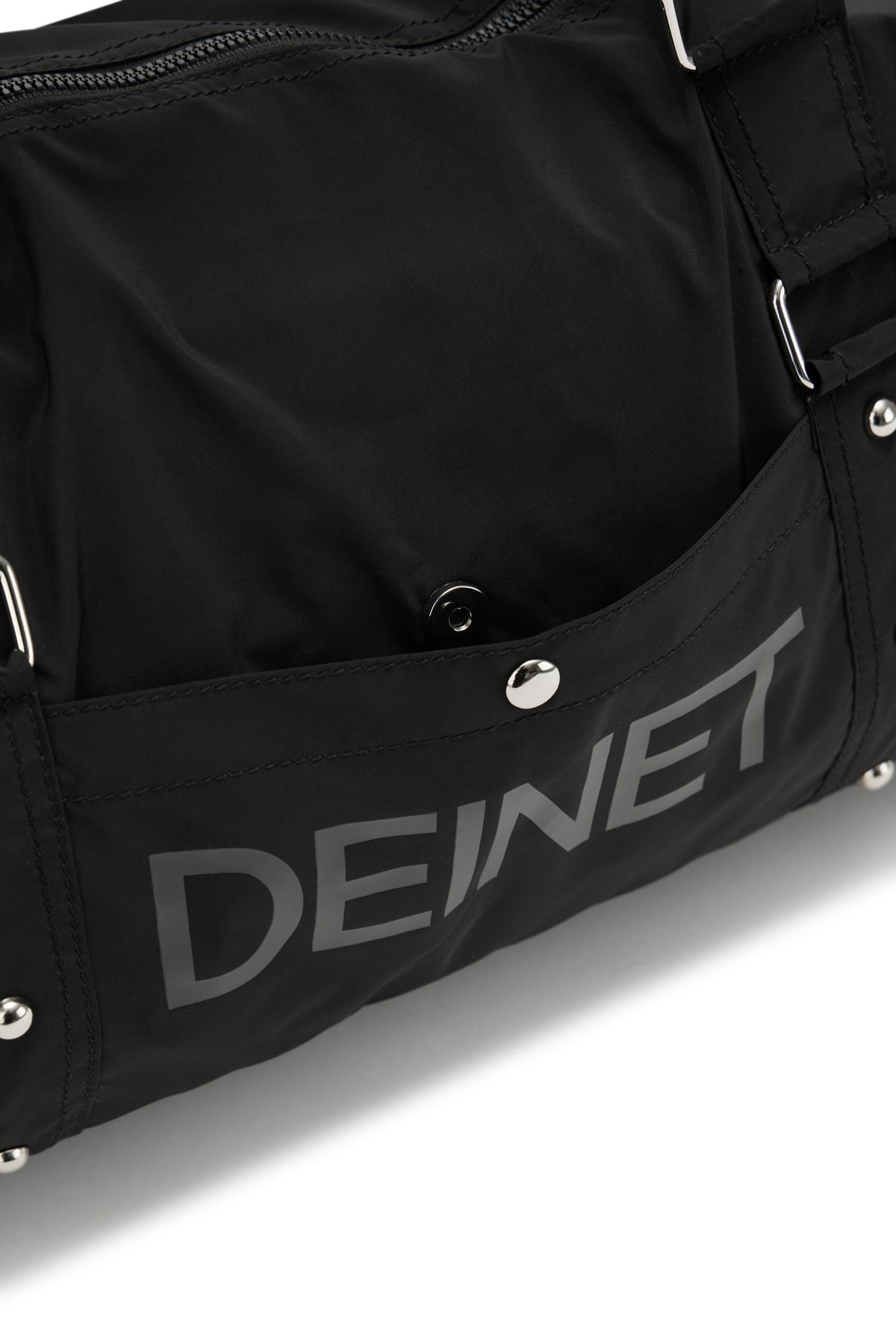 다이닛(DEINET) LOGO DUFFLE BAG IN BLACK
