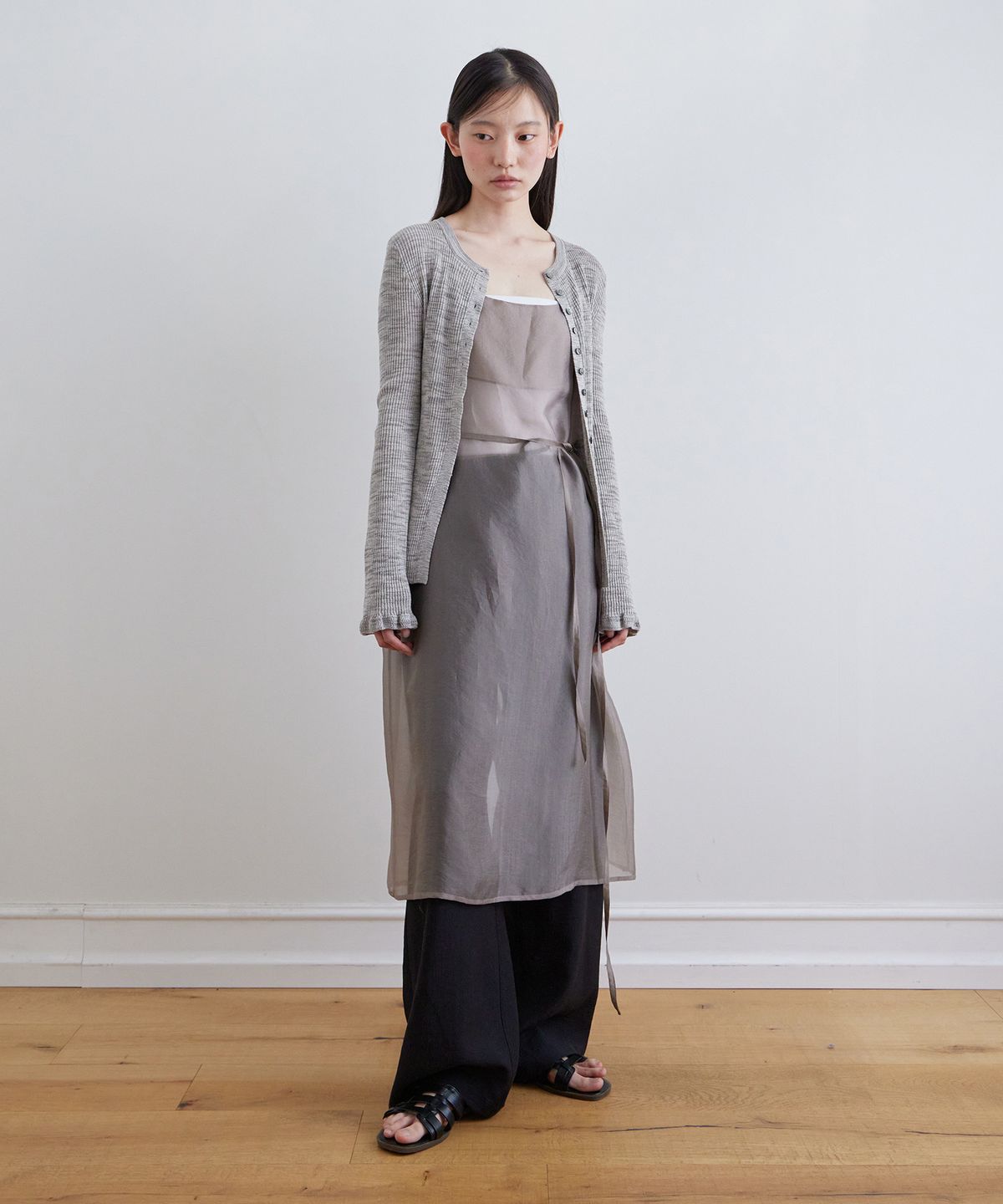 스텝어라운드(STEP AROUND) Ruffle sleeve cardigan_GREY