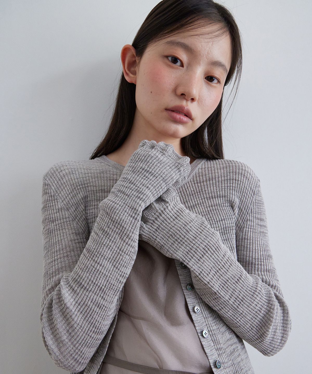 스텝어라운드(STEP AROUND) Ruffle sleeve cardigan_GREY