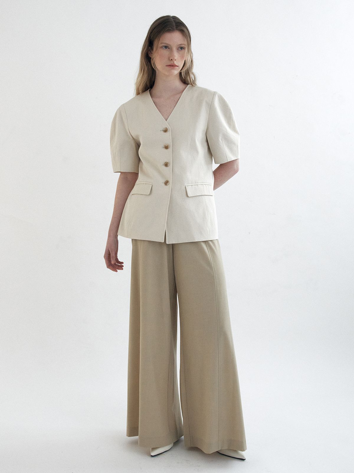 아르카익(ARCHAIC) collarless volume sleeve jacket_beige