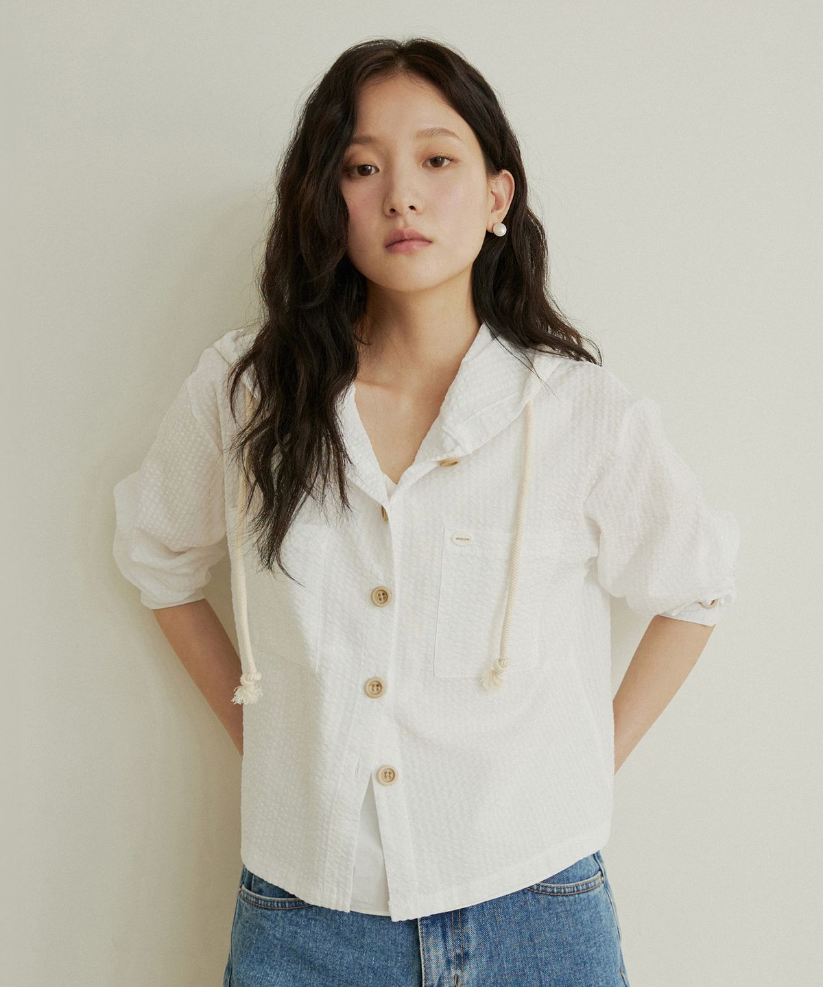 어다울(ADAUL) Seersucker stripe vintage hood shirts - white