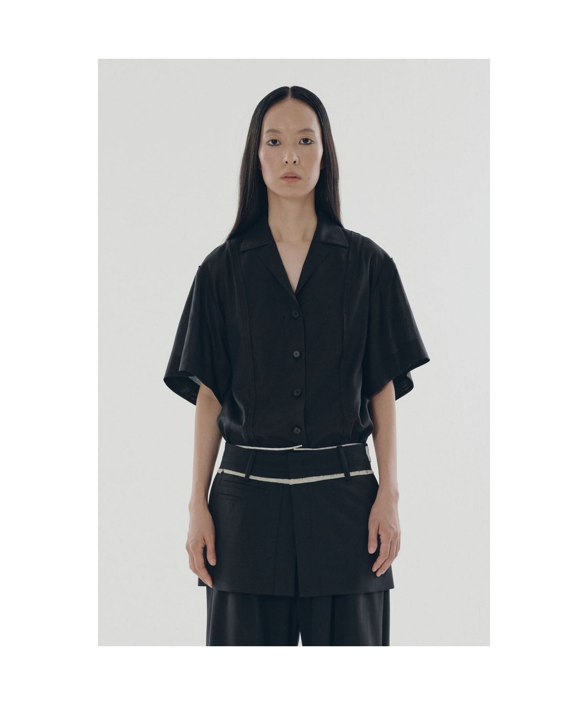 래코드(RECODE) Boxy Shirt with Layered Wrap Skirt_RQSAM25513BKX