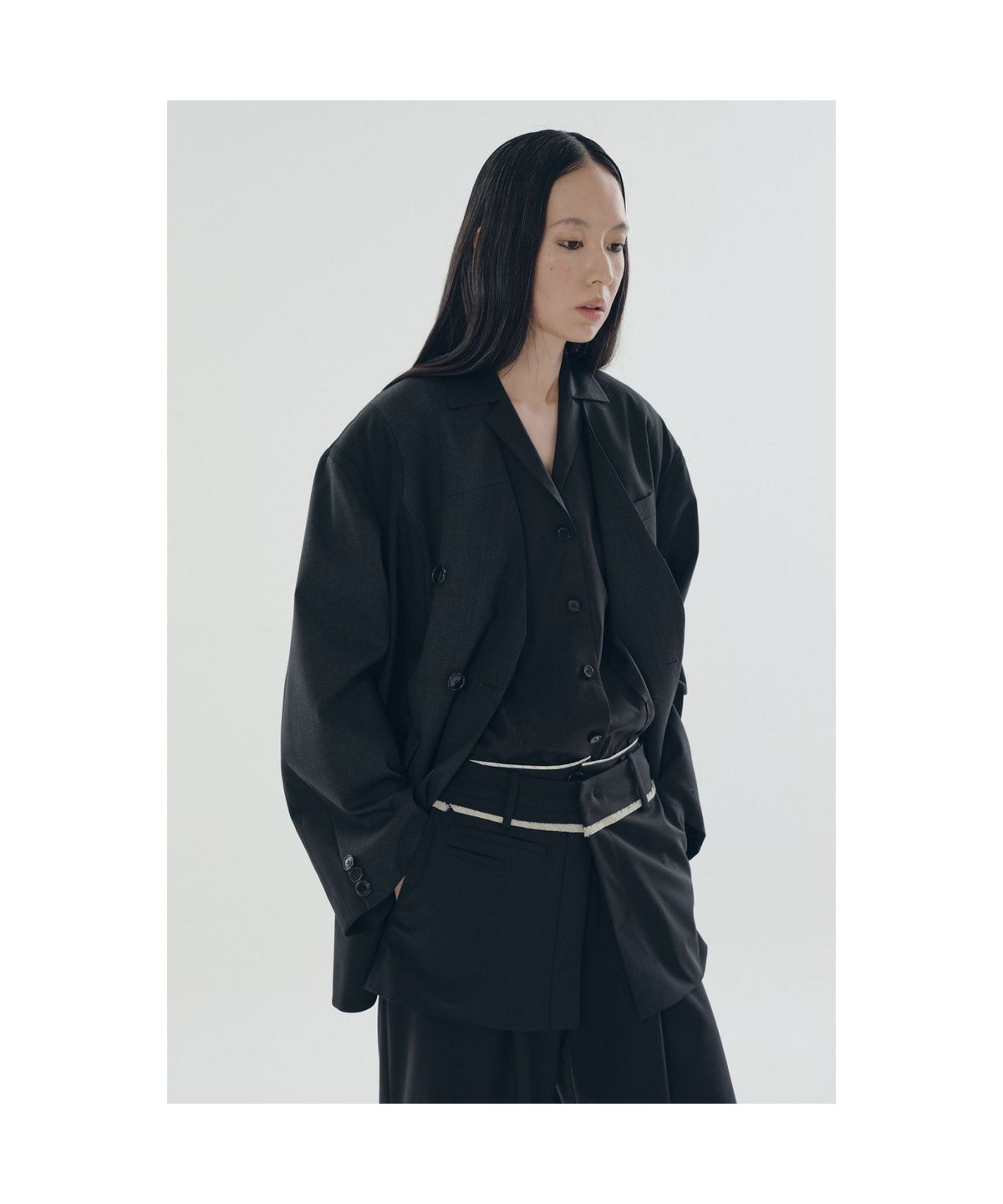 래코드(RECODE) Boxy Shirt with Layered Wrap Skirt_RQSAM25513BKX