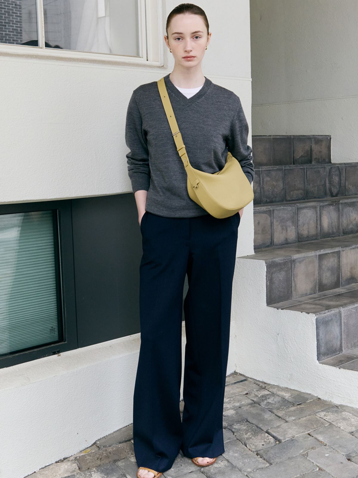 드메리엘(DEMERIEL) Elise Hobo Bag Small Butter Beige