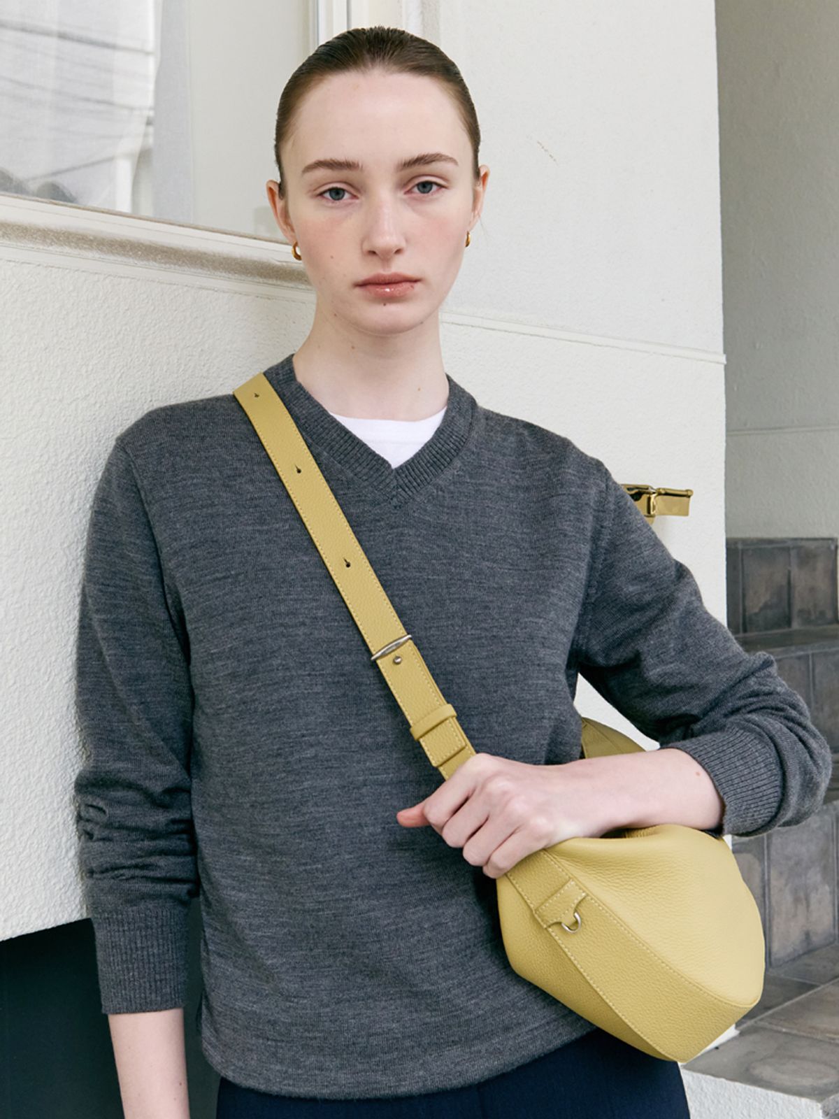 드메리엘(DEMERIEL) Elise Hobo Bag Small Butter Beige