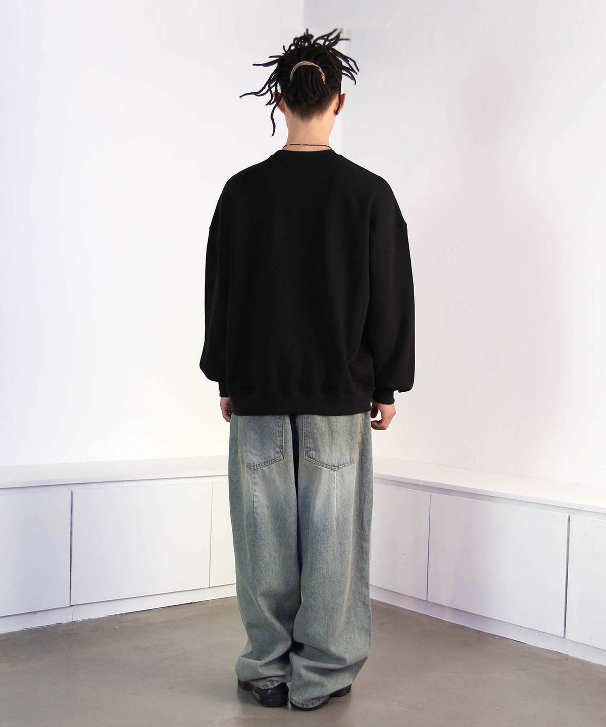 믹쓰제이(MIXXJ) BIKE CREWNECK (BLACK)