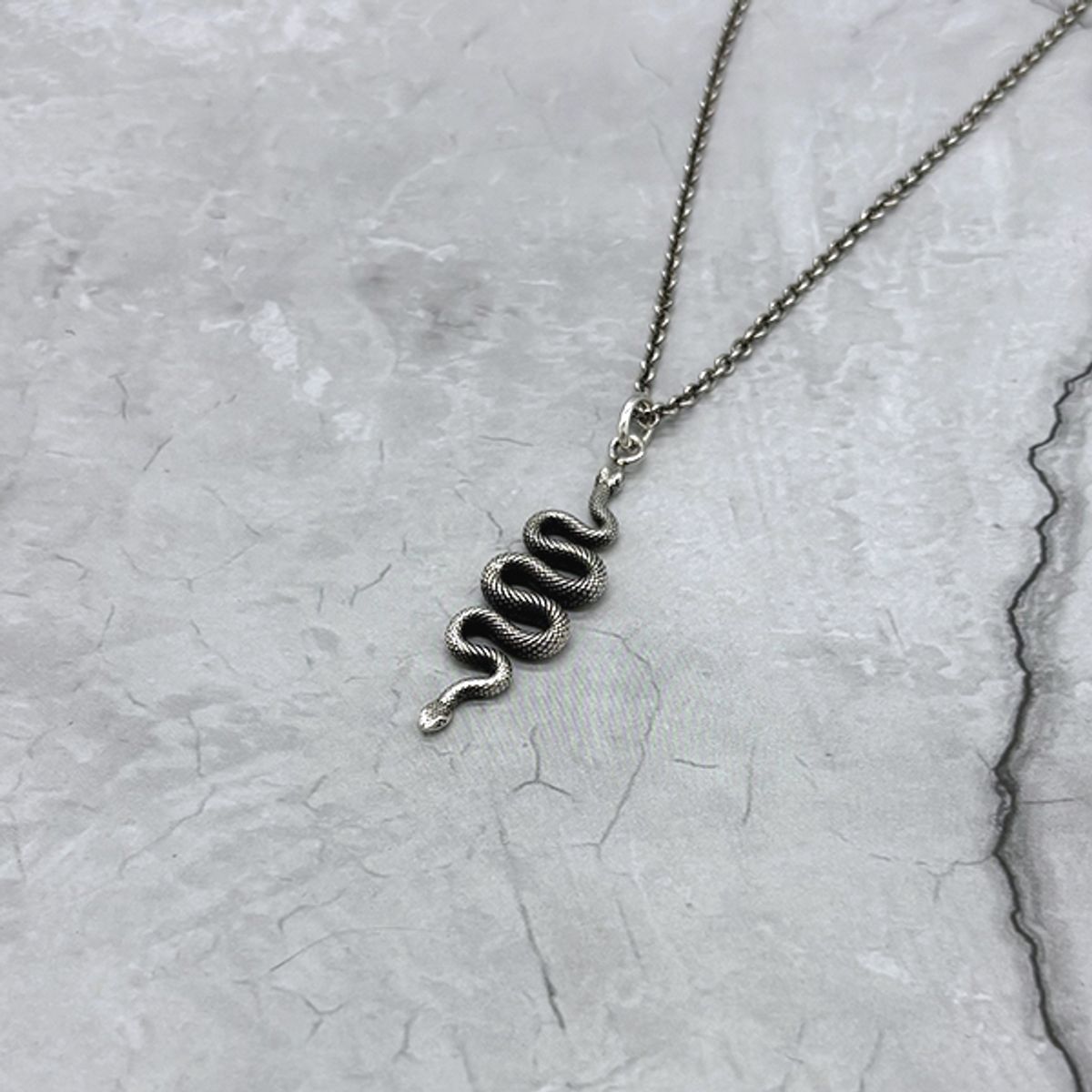팬도럼주얼리(PANDORUMJEWELRY) 흑사(黑蛇)