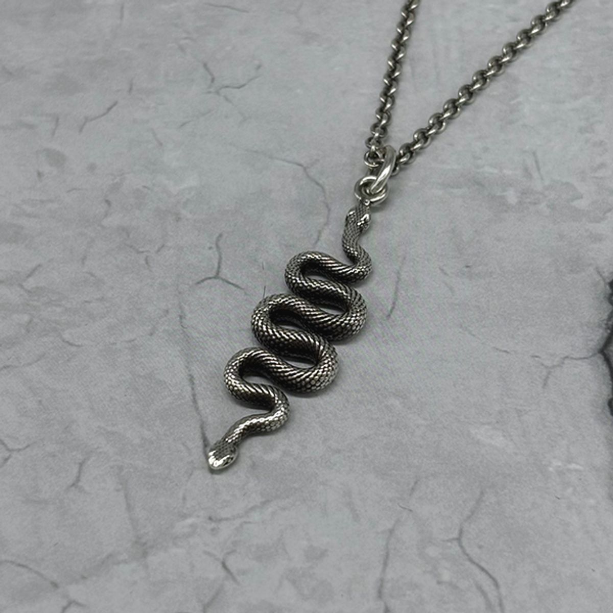 팬도럼주얼리(PANDORUMJEWELRY) 흑사(黑蛇)