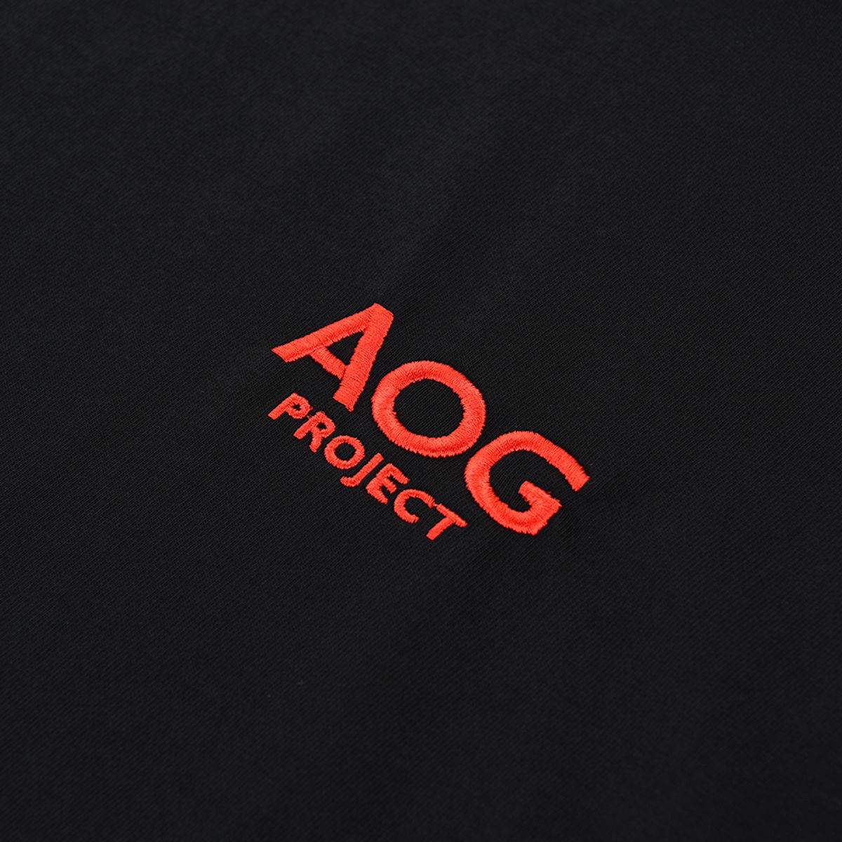 에이오지프로젝트(AOG PROJECT) 미라클 라이언 엠보더리 로고 티셔츠 (블랙)