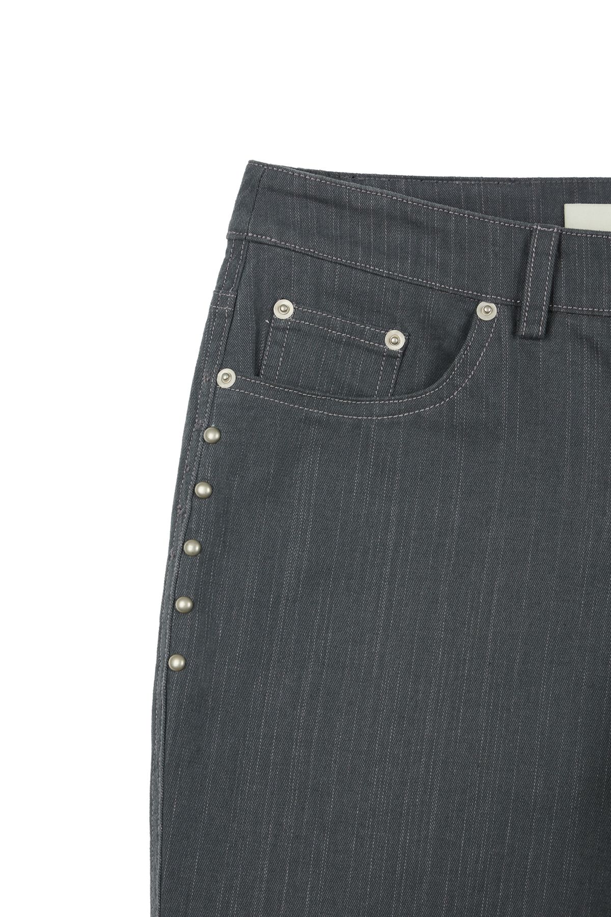 다이닛(DEINET) STUD LINE DAMEGE BOOTS CUT DENIM IN GREY