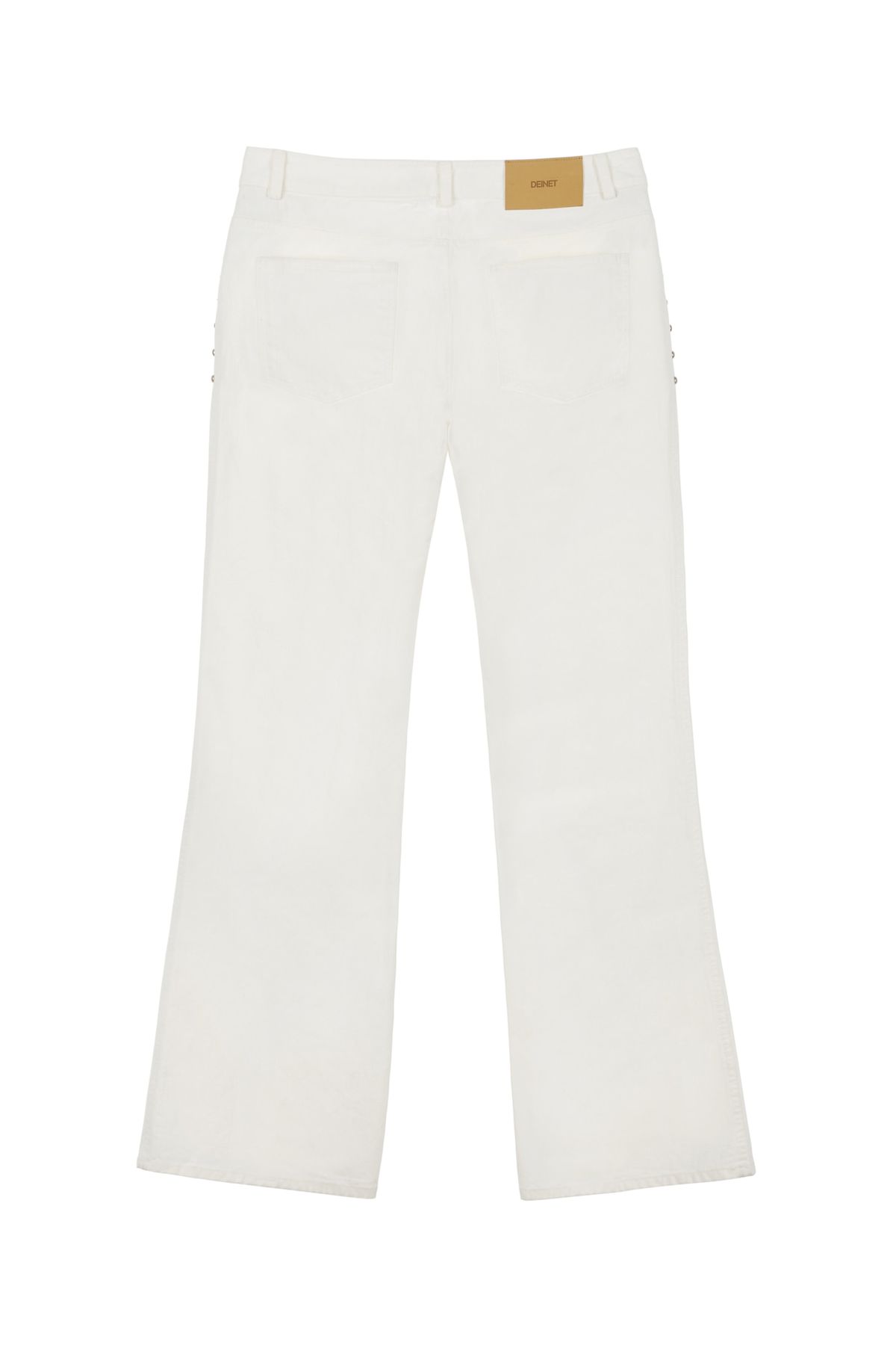 다이닛(DEINET) STUD LINE DAMEGE BOOTS CUT DENIM IN WHITE