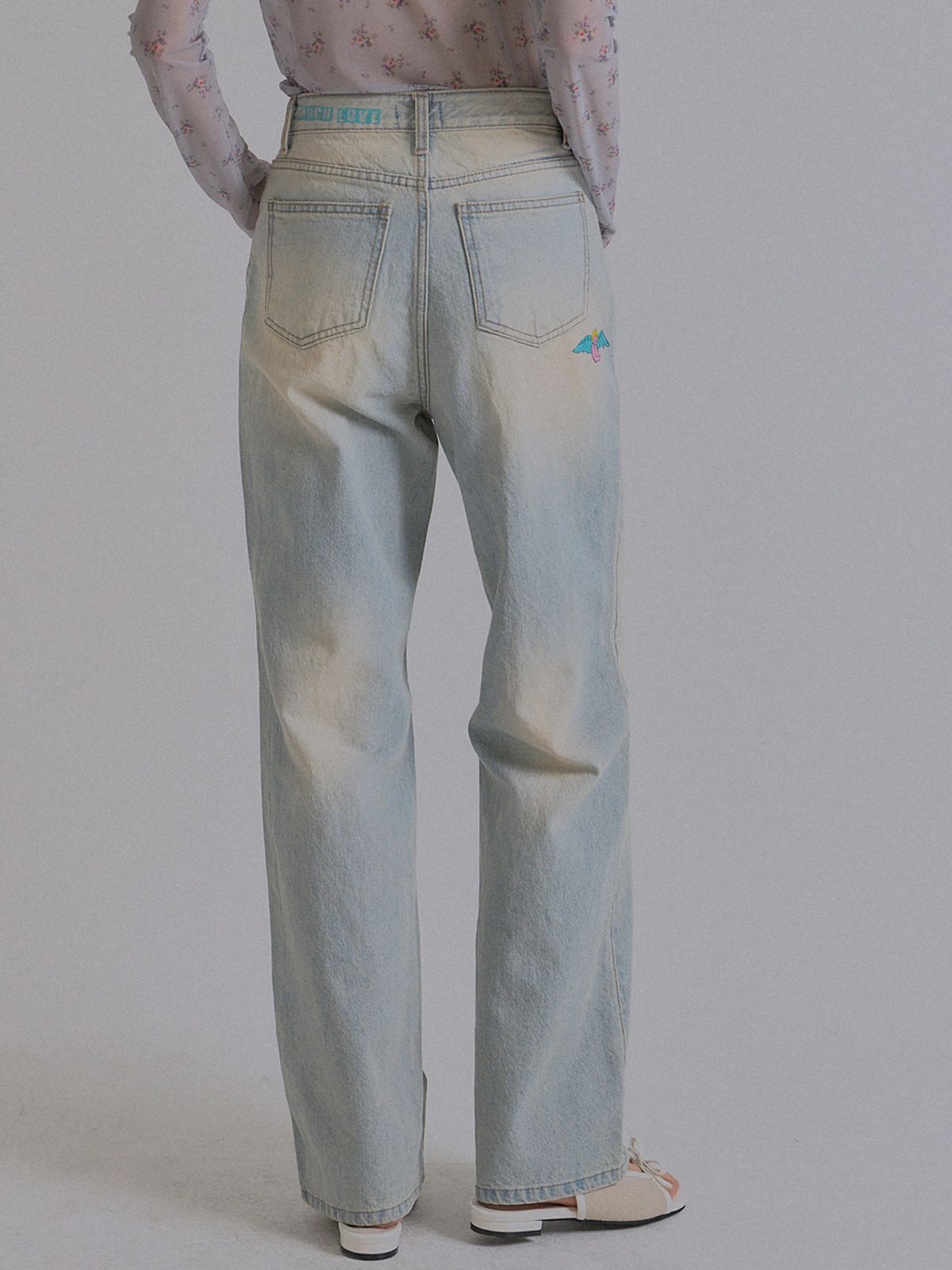 쏘리, 투 머치 러브(SORRY, TOO MUCH LOVE) Ash Blue Washed Straight Denim Pants_Sky Blue