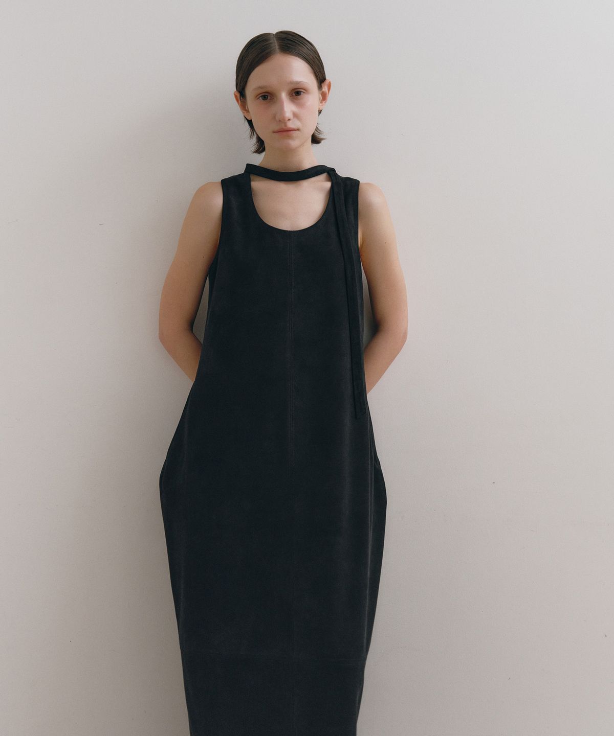 로우타이드(LOW TIDE) SUEDE BALLOON DRESS [BLACK]