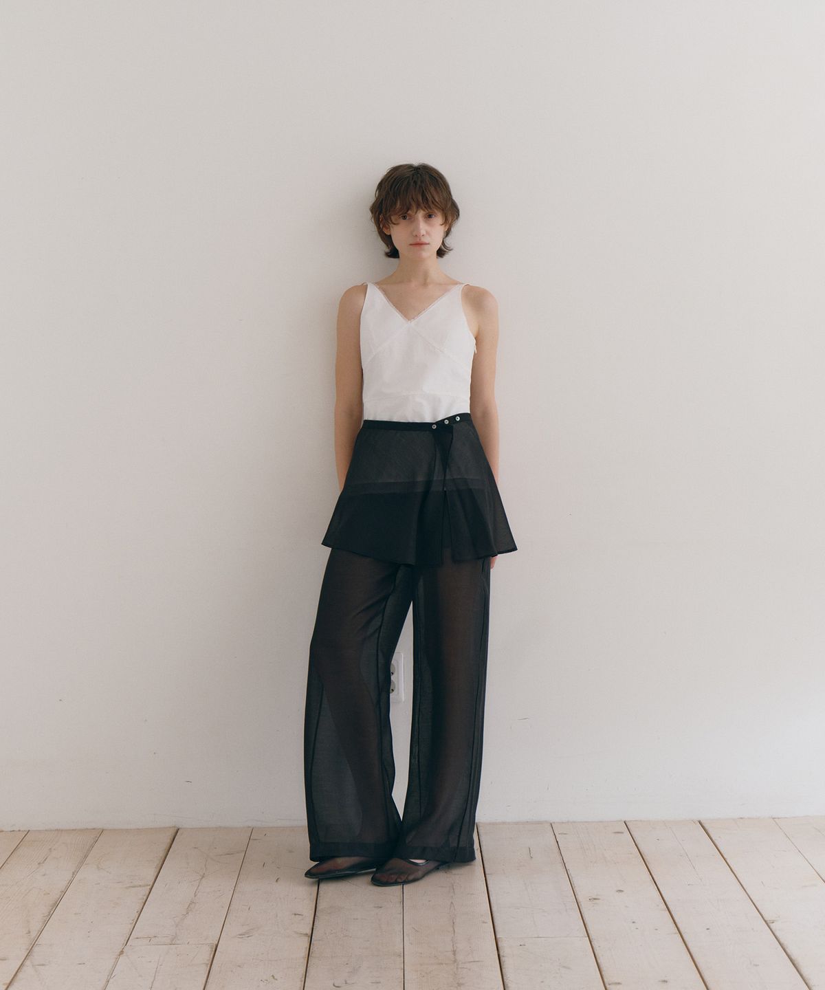 로우타이드(LOW TIDE) SHEER LAYERED SKIRT PANTS [BLACK]