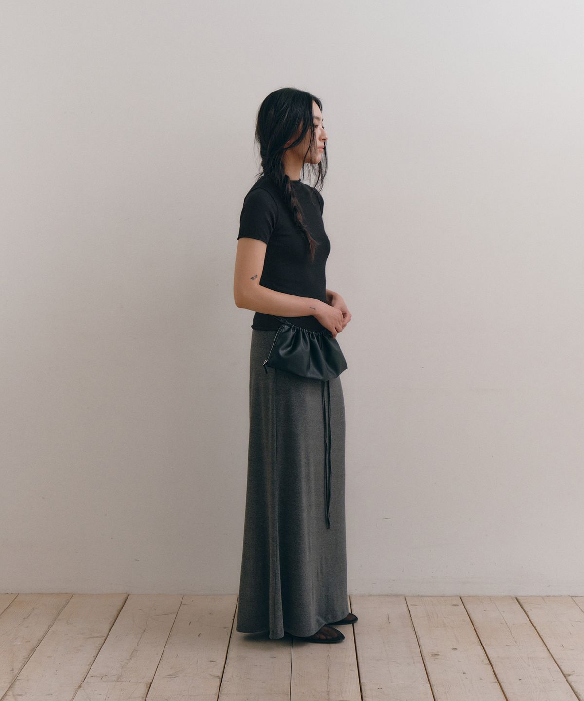 로우타이드(LOW TIDE) SLIT TURTLENECK KNIT [BLACK]
