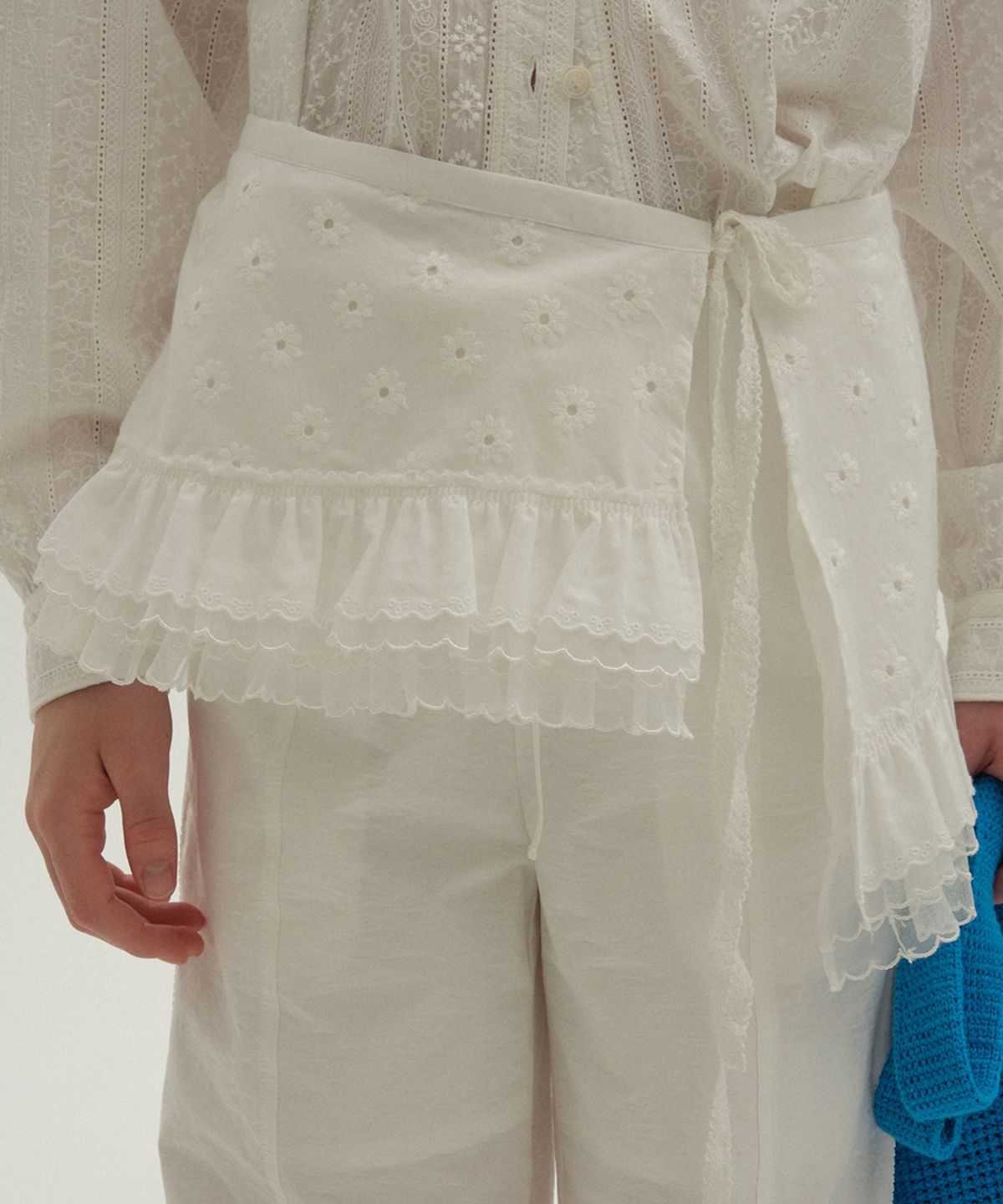 클로르(CLOR) EYELET MINI LAYERED SKIRT - WHITE